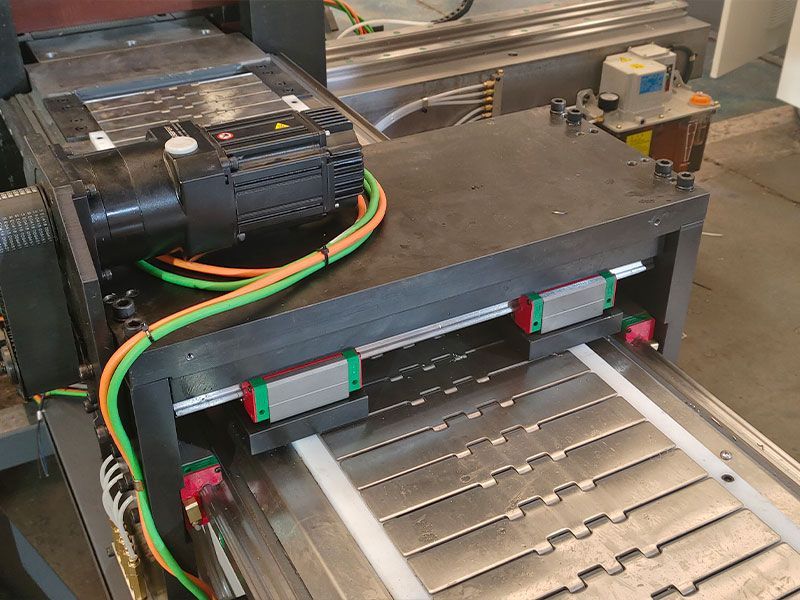 prowadnice liniowe CNC